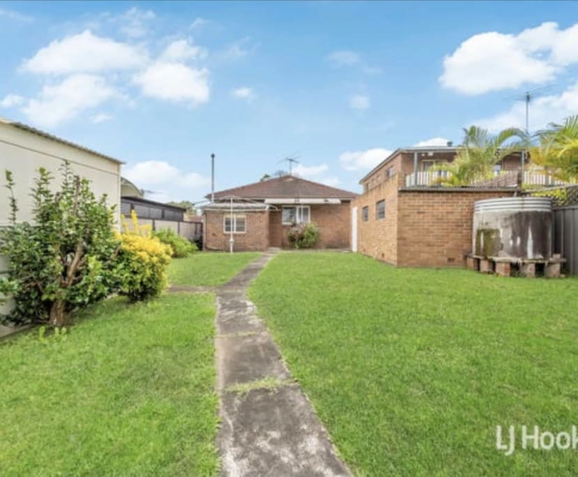 $525, Whole-property, 3 bathrooms, Old Guildford NSW 2161