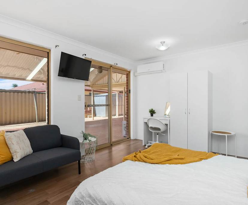 $375, Share-house, 5 bathrooms, Bertram WA 6167