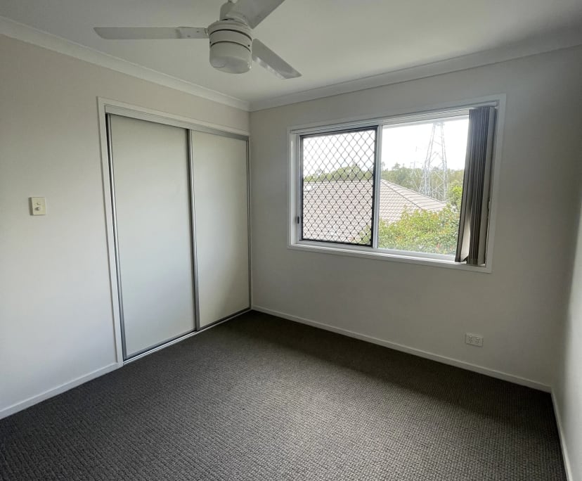 Unfurnished room in a share house