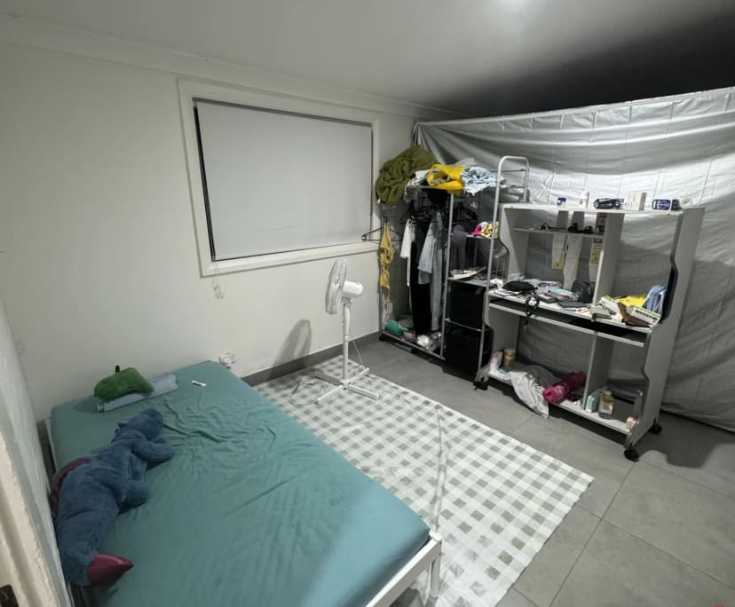 Furnished room in a share house