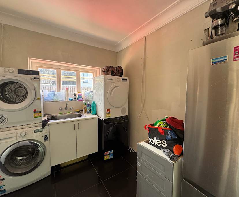 $330, Share-house, 4 bathrooms, Everton Park QLD 4053