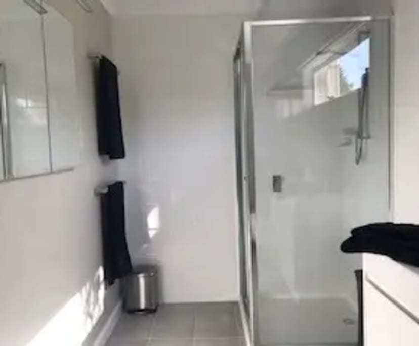 $420, Whole-property, 1 bathroom, Mount Eliza VIC 3930