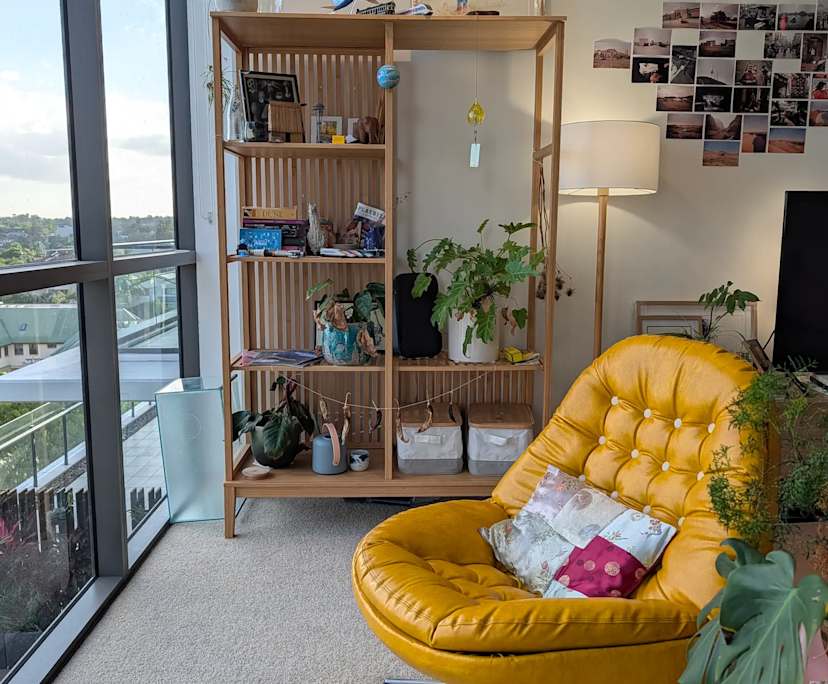 $325, Flatshare, 2 bathrooms, Milton QLD 4064