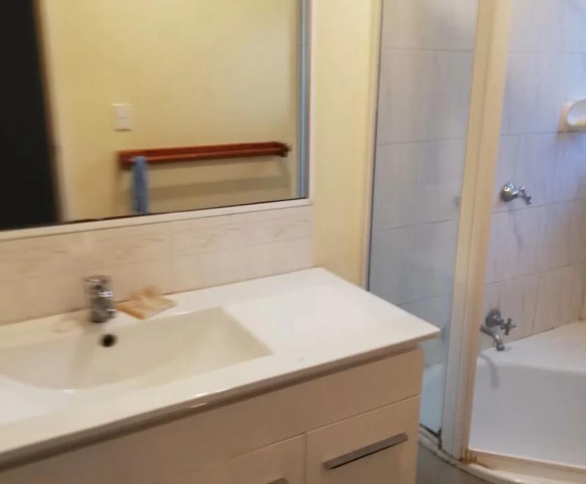 $250, Share-house, 3 bathrooms, Indooroopilly QLD 4068