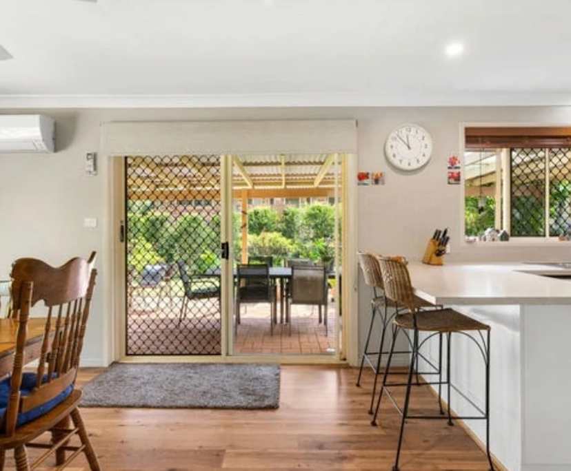 Room in a share house
