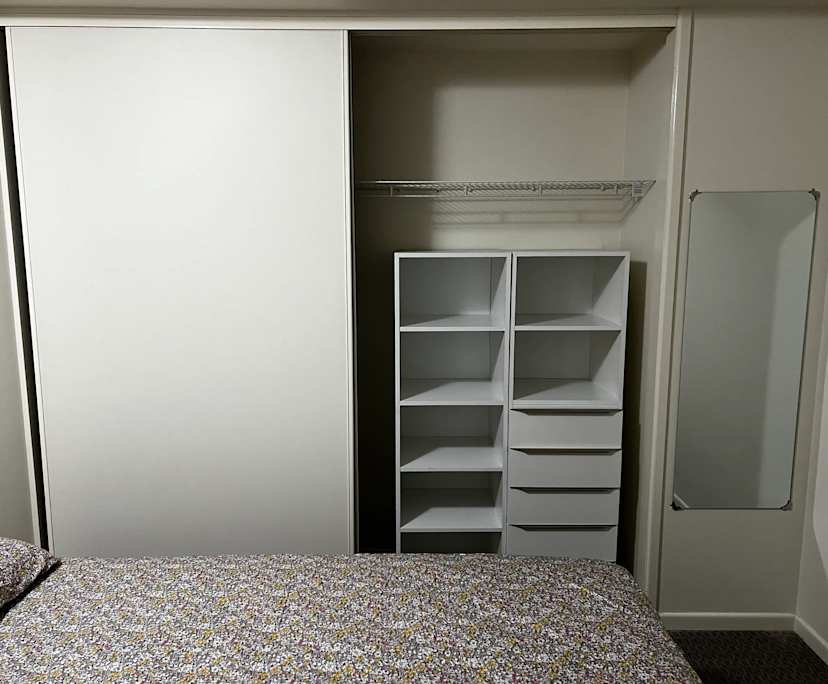 $300, Flatshare, 3 bathrooms, Cairns North QLD 4870