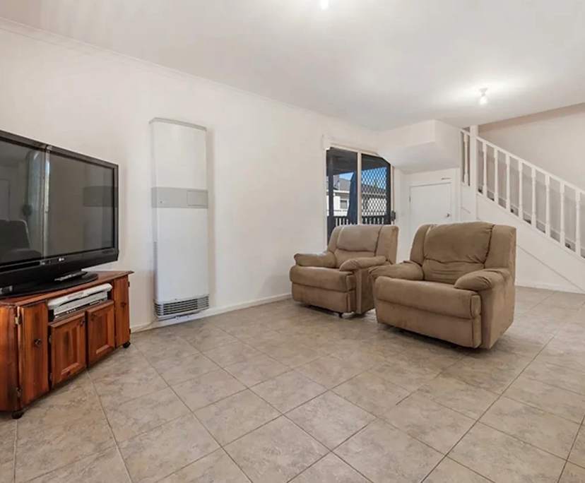 Room in a share house