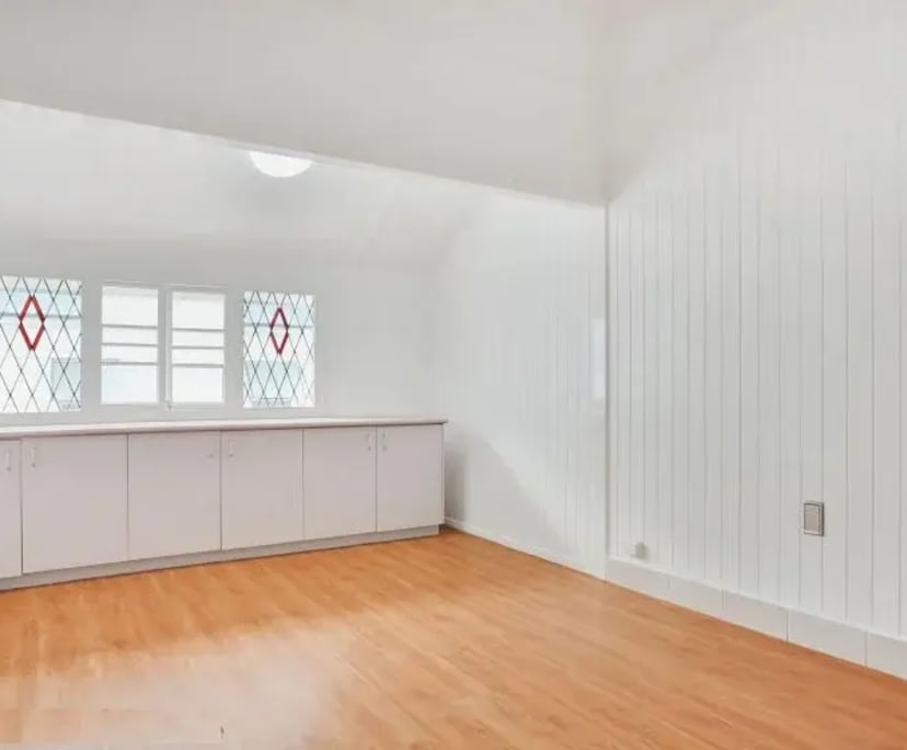 Unfurnished room in a share house
