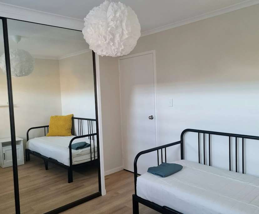 $220, Share-house, 3 bathrooms, Lawnton QLD 4501