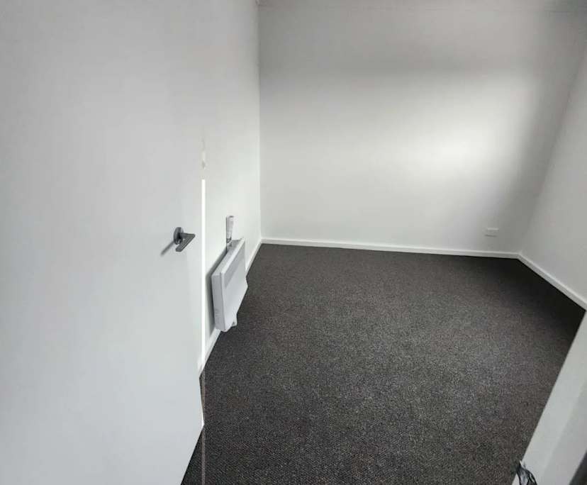 $240, Share-house, 3 bathrooms, Clyde North VIC 3978