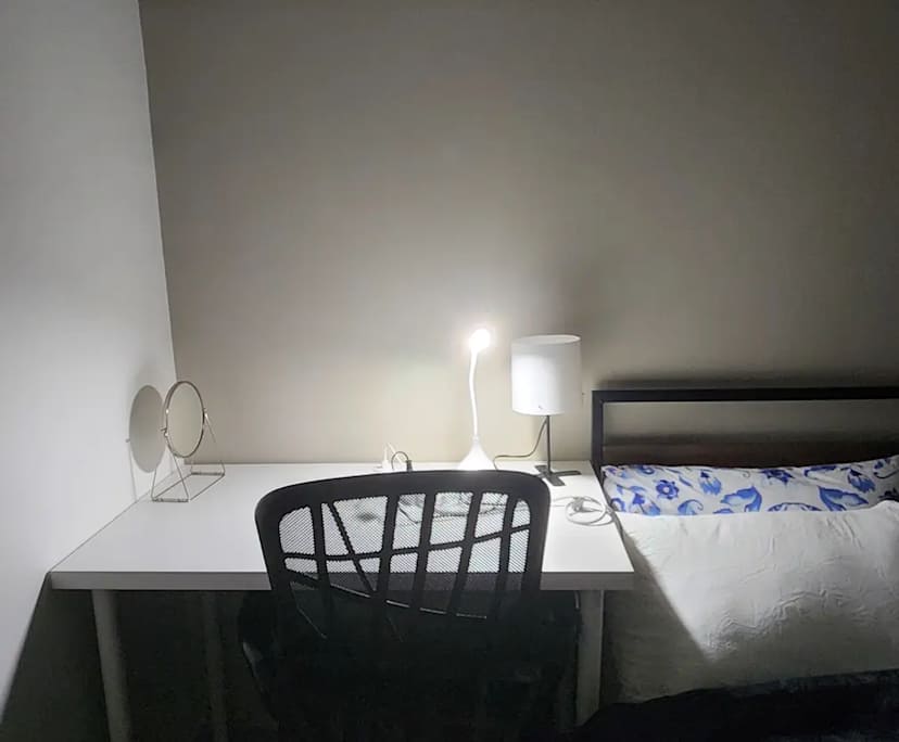 Furnished room with own bathroom
