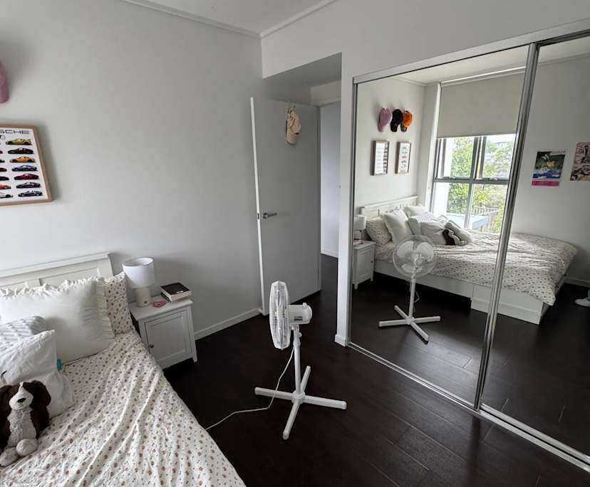 $350, Flatshare, 2 bathrooms, Robina QLD 4226