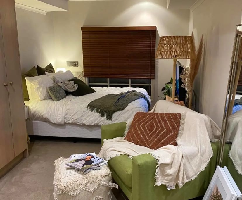 Unfurnished room in a share house