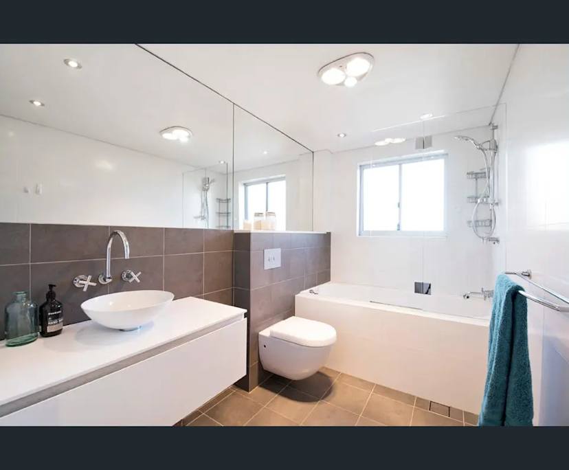 $525, Flatshare, 2 bathrooms, Bondi NSW 2026