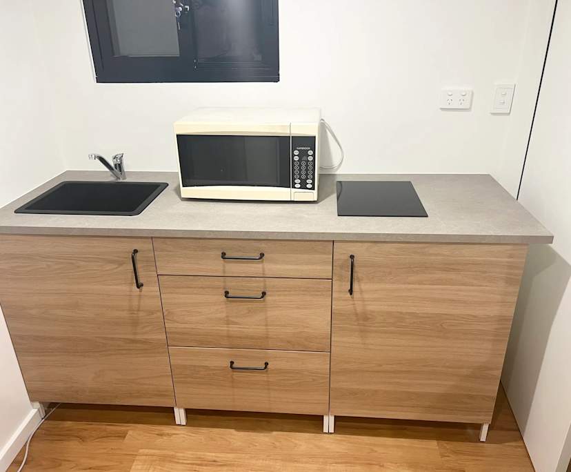 $520, Whole-property, 1 bathroom, Russell Lea NSW 2046