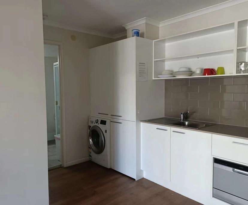 $330, Flatshare, 3 bathrooms, South Brisbane QLD 4101