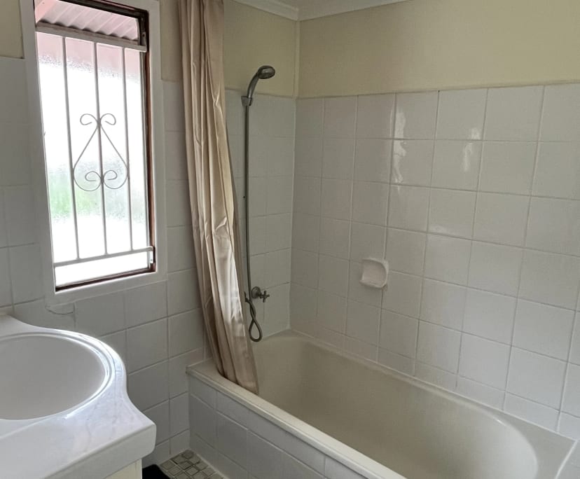 $270, Share-house, 4 bathrooms, Dutton Park QLD 4102