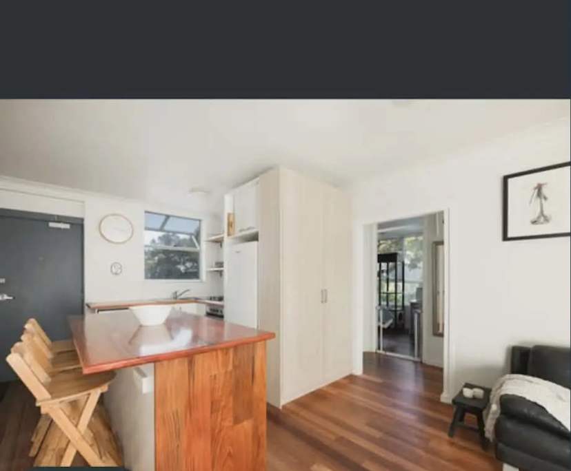 $325, Flatshare, 2 bathrooms, Brookvale NSW 2100