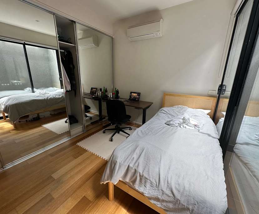 Unfurnished room in a share house