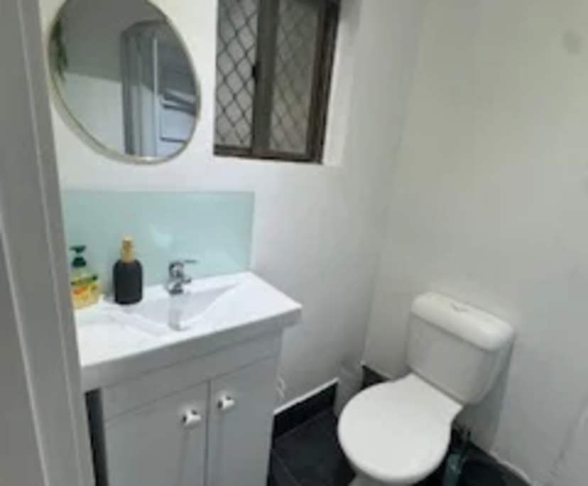 $375, Student-accommodation, 1 bathroom, Macquarie Hills NSW 2285