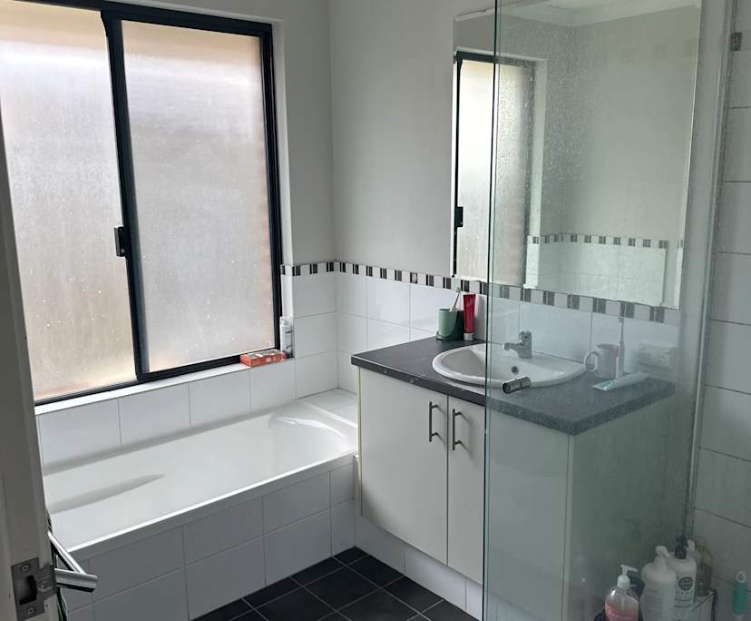 $240, Share-house, 4 bathrooms, Piara Waters WA 6112