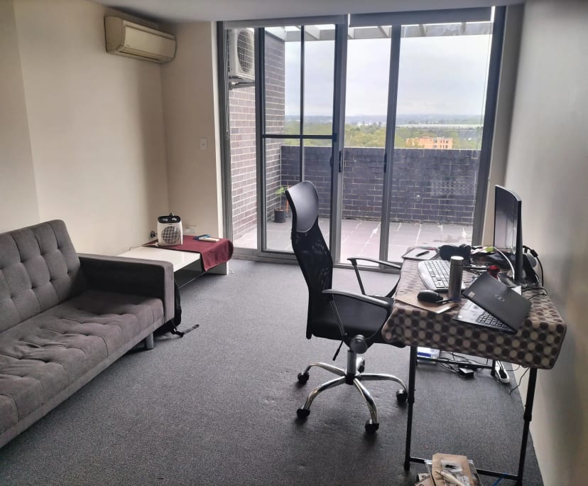 Furnished room in a flatshare