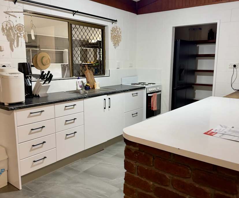 $330, Share-house, 3 bathrooms, Smithfield QLD 4878