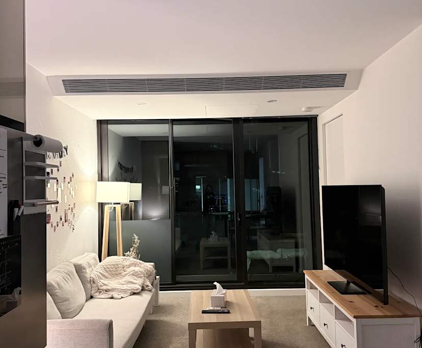 Furnished room in a flatshare