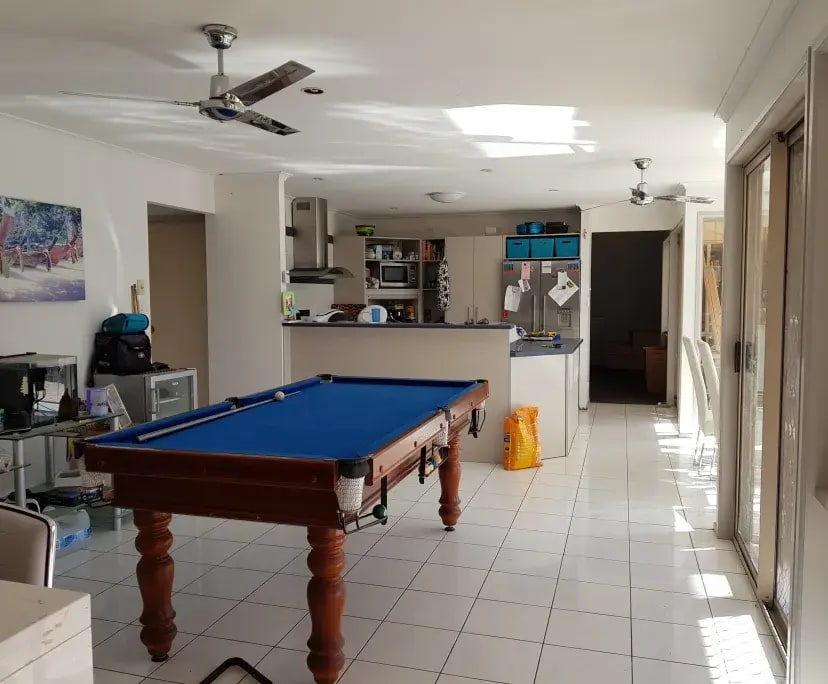 $320, Share-house, 4 bathrooms, Elanora QLD 4221