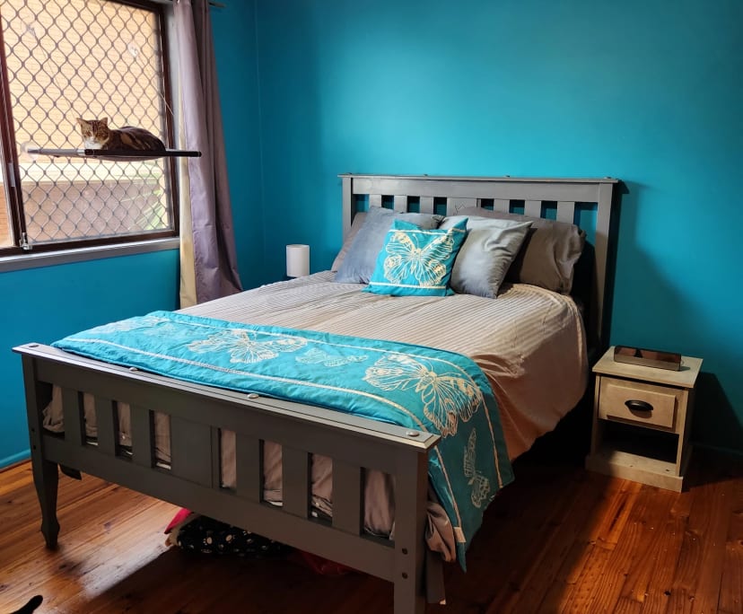 Furnished room in a flatshare