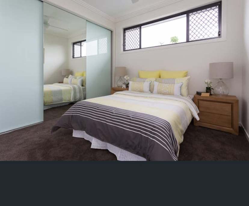 Room in a share house
