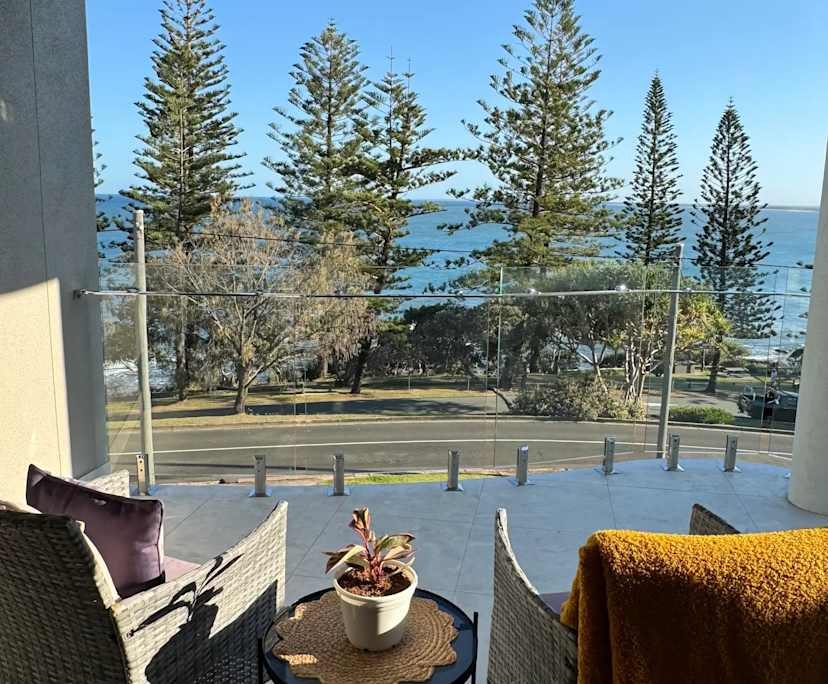 Whole property with 2 rooms for rent