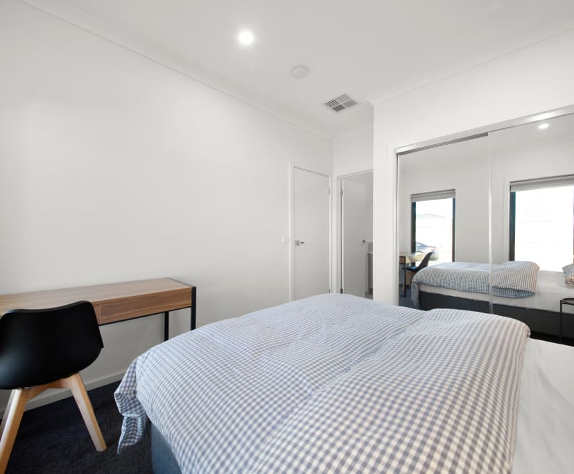 $185, Share-house, 3 bathrooms, Rockbank VIC 3335