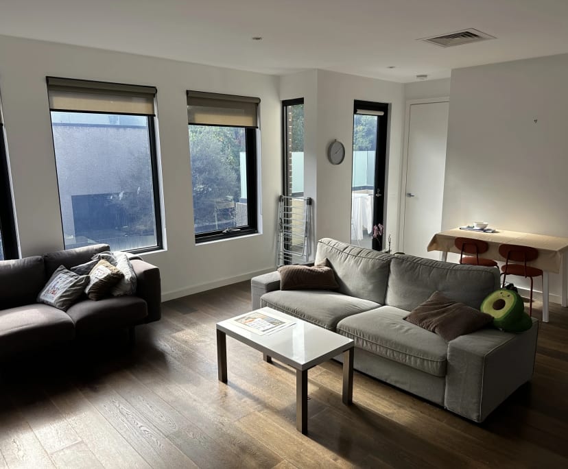 Unfurnished room in a flatshare