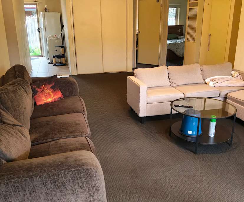 Unfurnished room in a share house