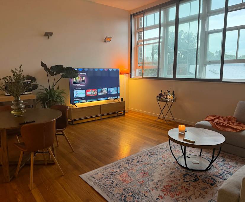 Unfurnished room with ensuite in a flatshare