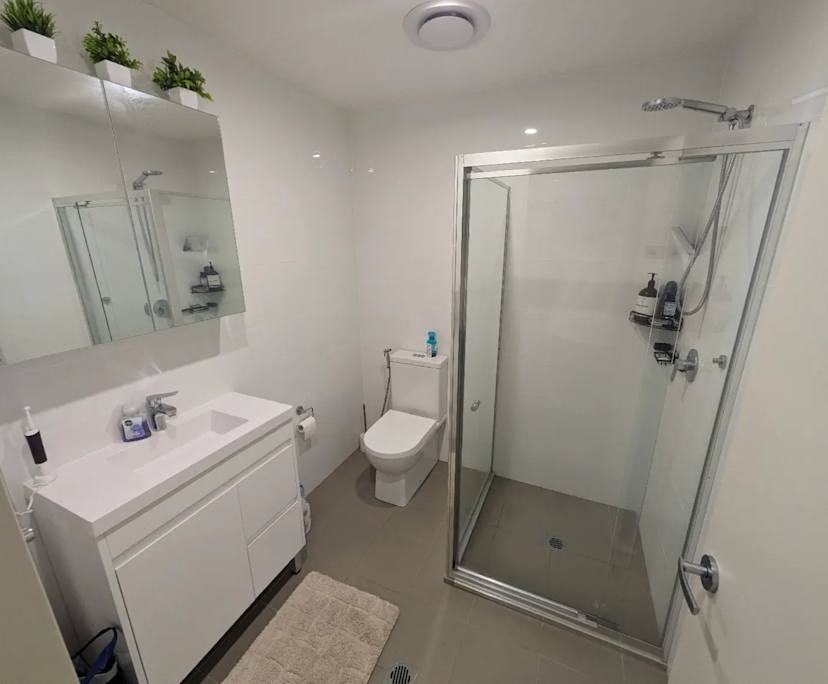 $250, Flatshare, 2 bathrooms, Liverpool NSW 2170