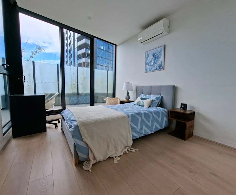 Furnished room with own bathroom