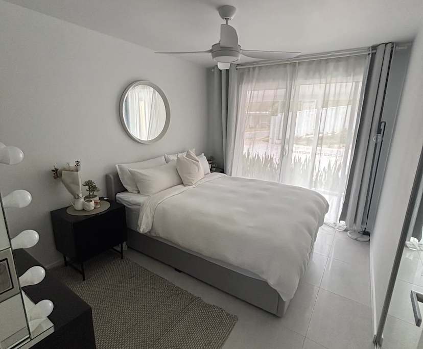 Furnished room in a share house