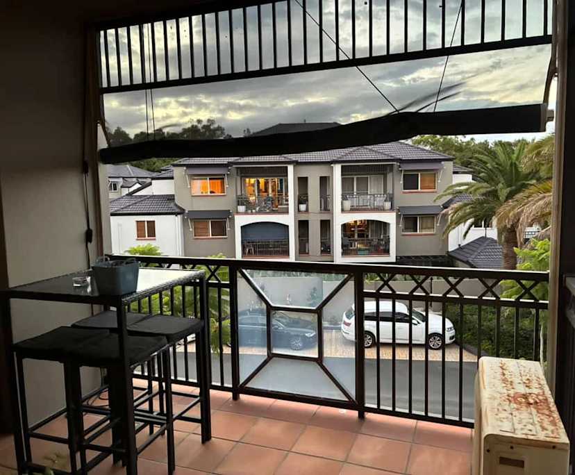 $250, Flatshare, 3 bathrooms, Runaway Bay QLD 4216