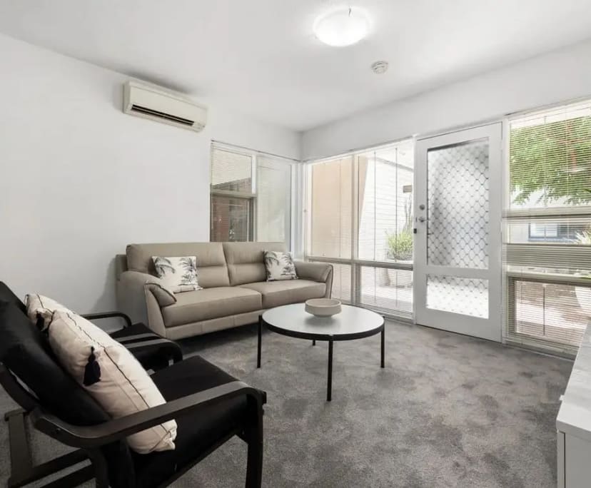 Furnished room in a share house