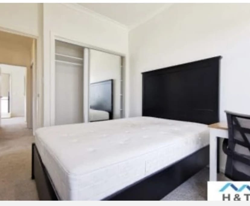 Room in a share house