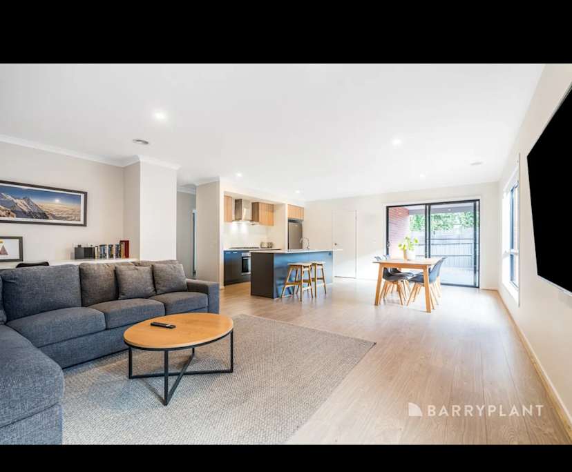 Unfurnished room in a share house