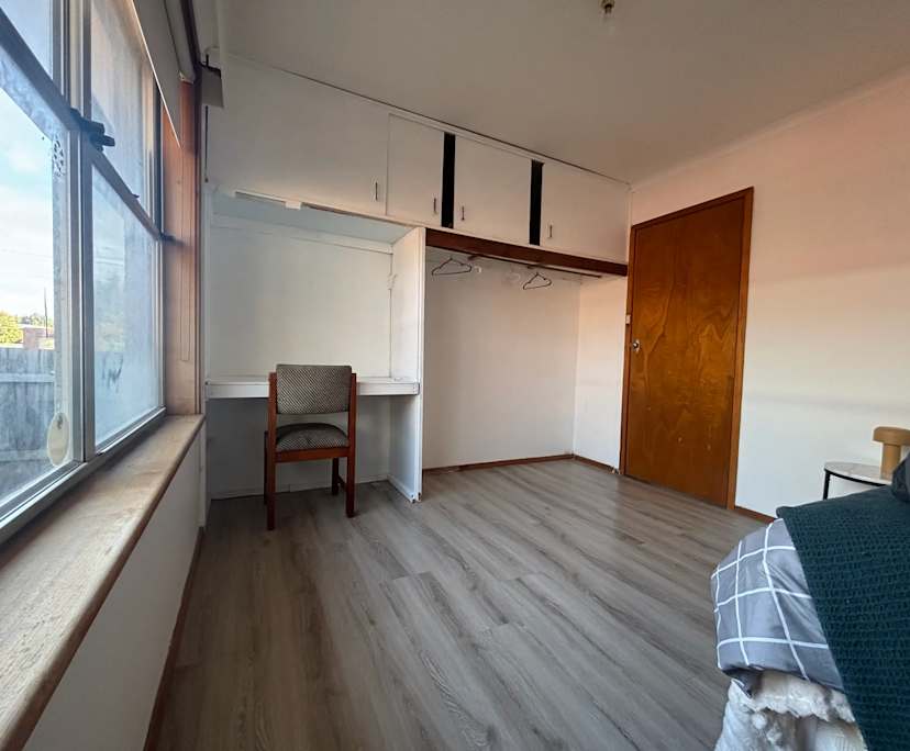 $200, Share-house, 3 bathrooms, Newcomb VIC 3219