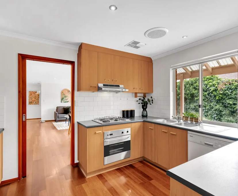 $300, Share-house, 3 bathrooms, Glenelg North SA 5045