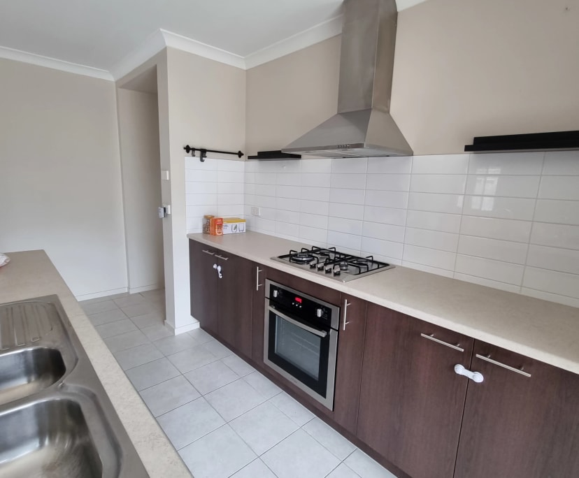 $175, Share-house, 4 bathrooms, Point Cook VIC 3030