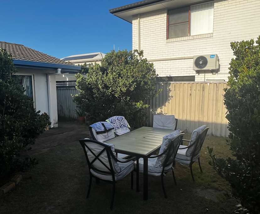 Whole property with 2 rooms for rent