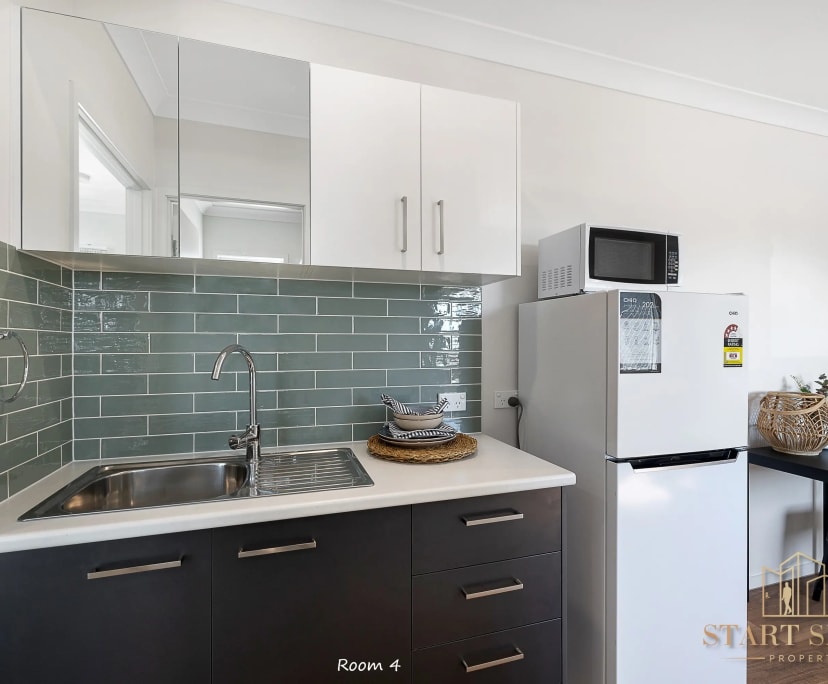 $410, Granny-flat, 1 bathroom, Deagon QLD 4017