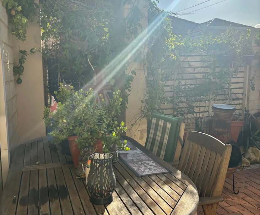 Furnished room with own bathroom