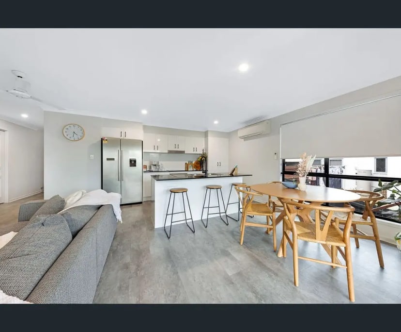 Furnished room with own bathroom